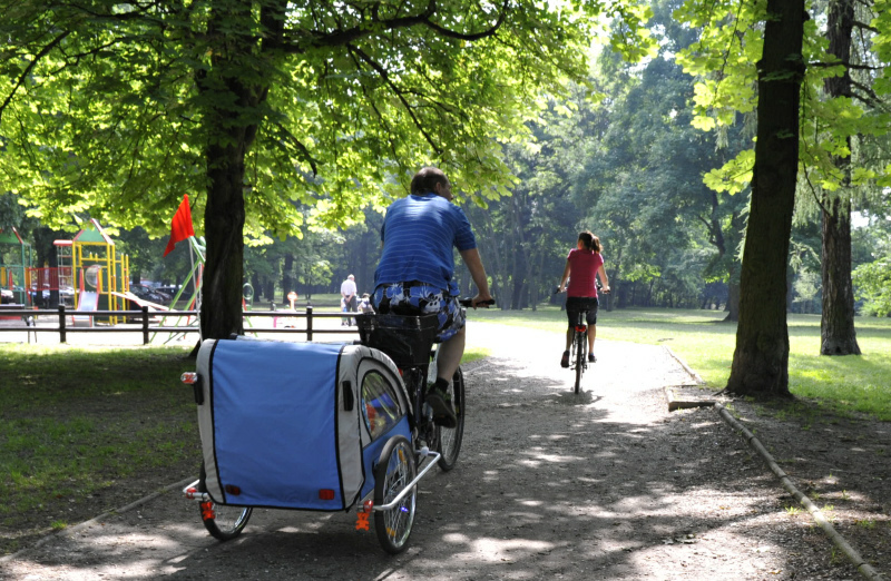 rower z przyczepką dla dziecka - TomFoto