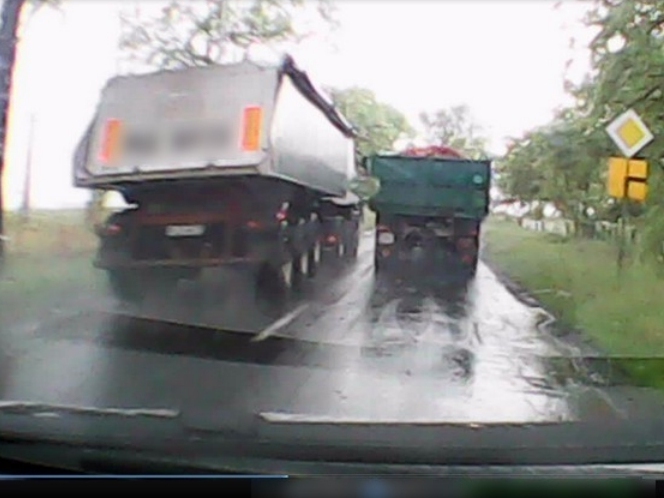 Pirat drogowy - ciężarowy - Policja/Leszno