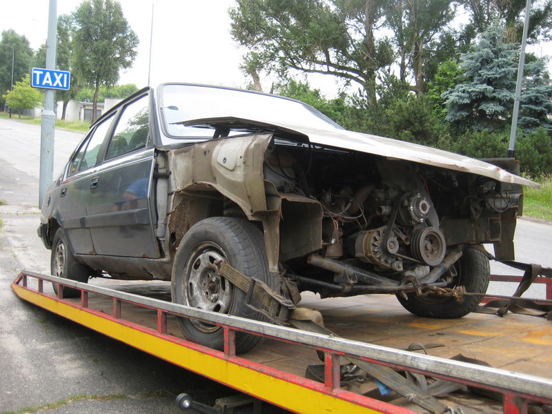 usuwanie wraków samochodowych (10) - Jacek Butlewski