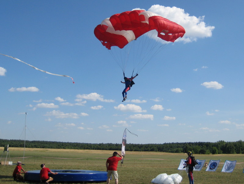 spadochron lądowanie - Jacek Butlewski
