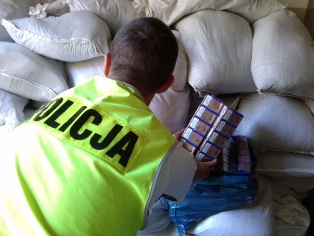 papierosy_w_samochodzie_kalisz - Policja/Kalisz