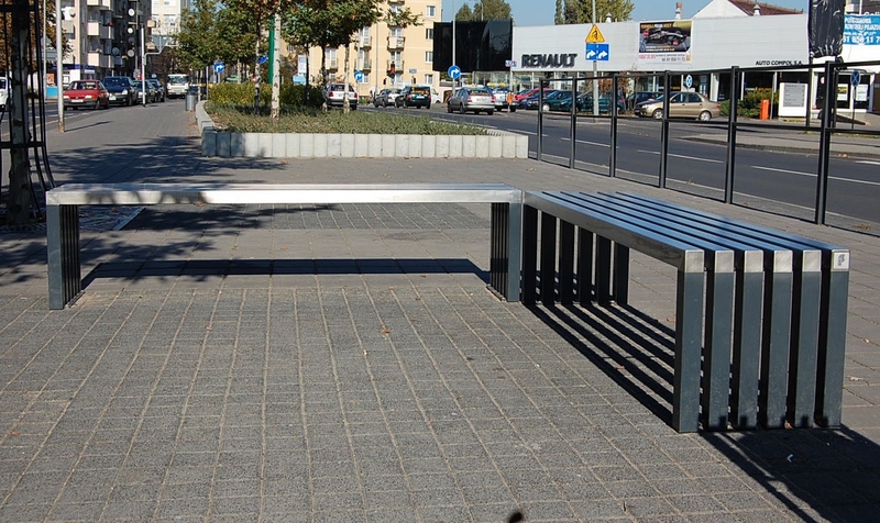 Meble miejskie, ławki, kosze - Urząd Miasta Poznania