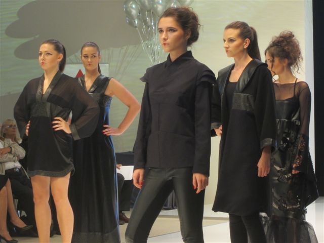 srebrna pętelka (32) - Magdalena Konieczna