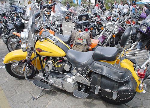 Wronki - tort, motocykle i rock 20100531 - www.sxc.hu