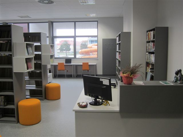 biblioteka Suchy Las (2) - Magdalena Konieczna