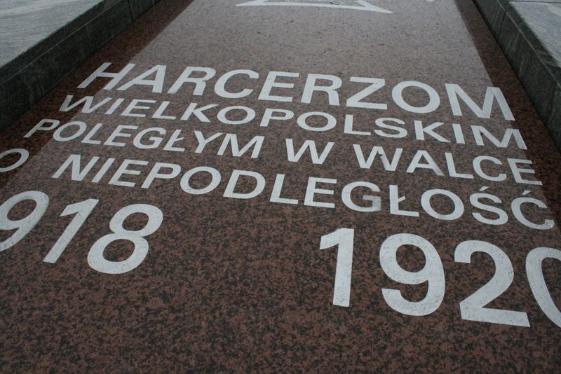 pomnik harcerzy przed (1) - Agnieszka Maciejewska