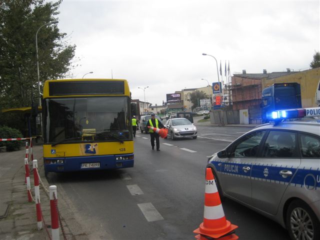 wypadek na przystanku w kaliszu - Danuta Synkiewicz