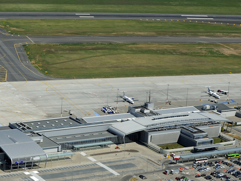 Ławica, lotnisko, terminal, odloty - PPL Ławica