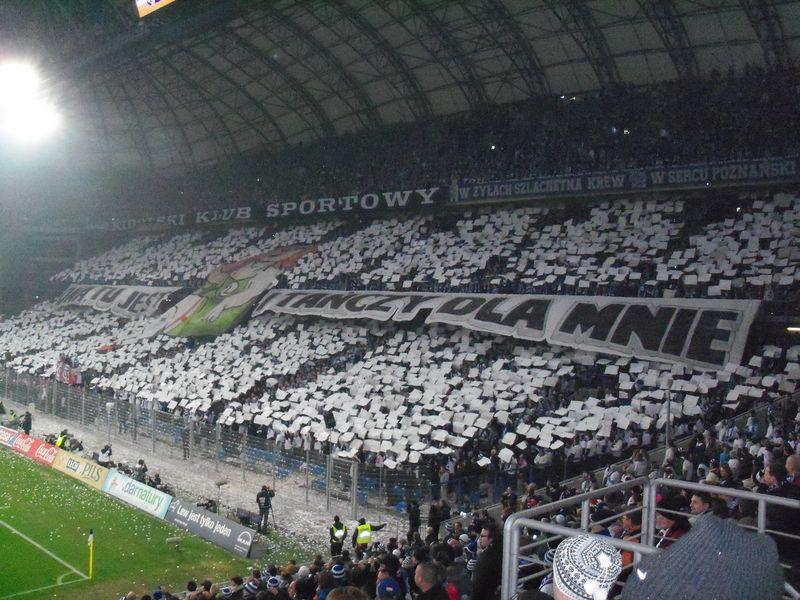 ona tanczy dla mnie lech legia - Szymon Mazur