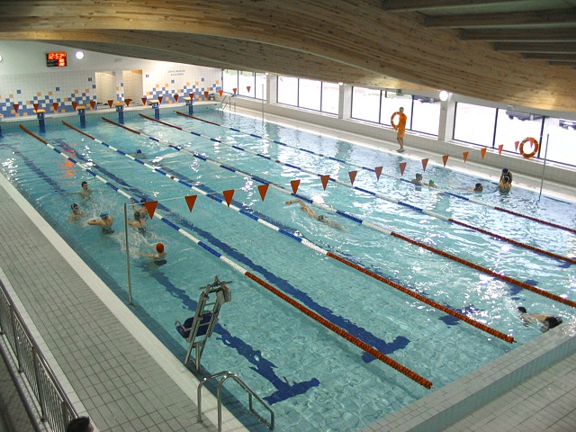 Basen na os. Batorego - www.atlantis-plywalnia.pl