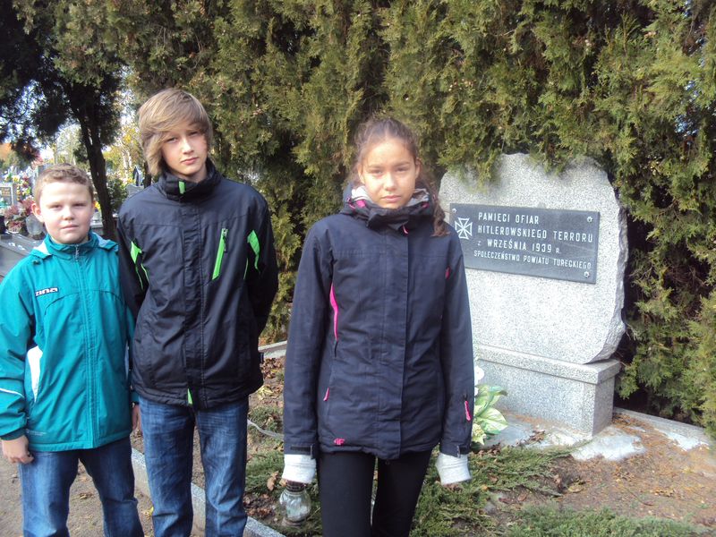 Uczniowie SP nr 5 im. UNICEF w Turku