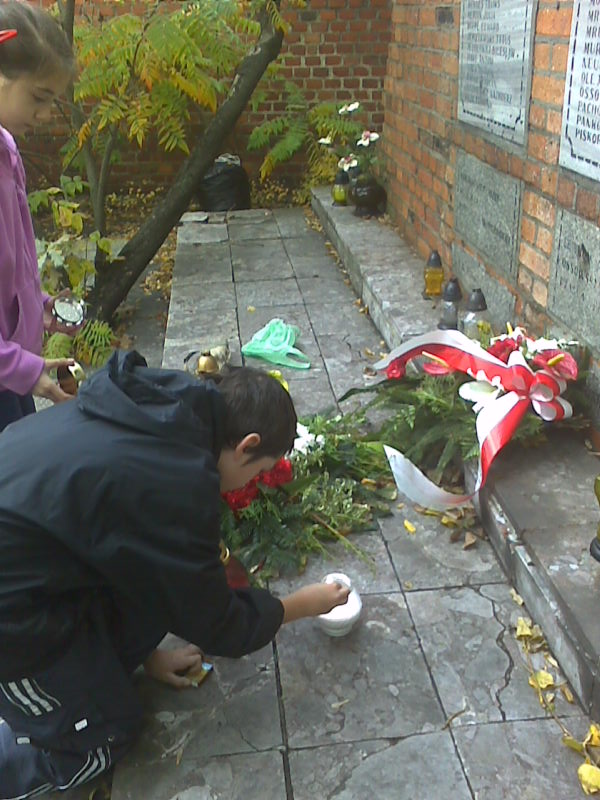 Milena Lewicka z uczniami z Gimnazjum nr 25 w Bydgoszczy