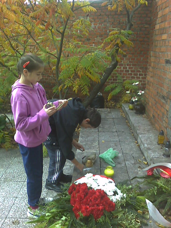 Milena Lewicka z uczniami z Gimnazjum nr 25 w Bydgoszczy