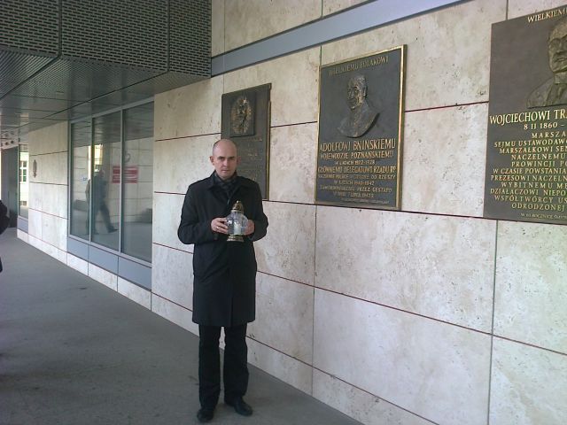 Znicze zapłonęły w Poznaniu - (foto: Agnieszka Łuczak)