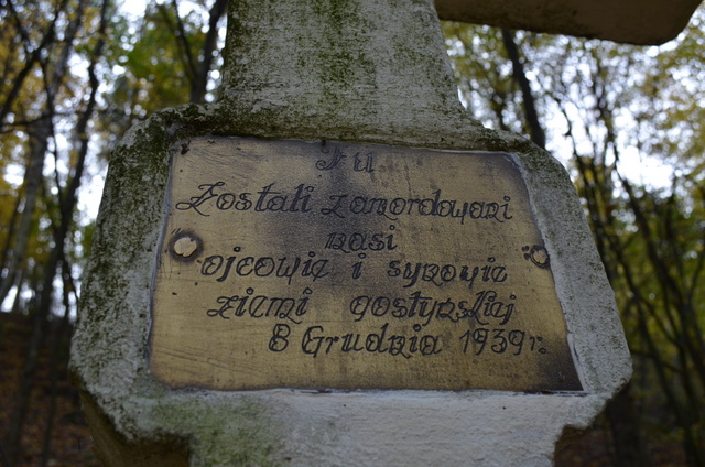 Zapal Znicz Pamięci na Rynku w Gostyniu