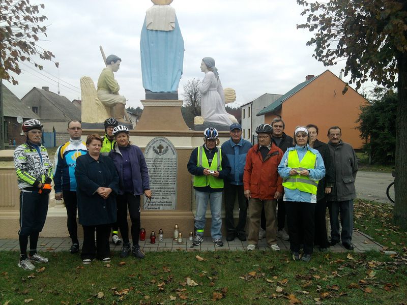 Zapal Znicz Pamięci na Rynku w Gostyniu