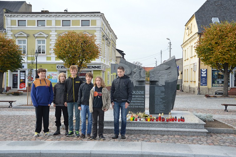 Zapal znicz na rynku w Gostyniu