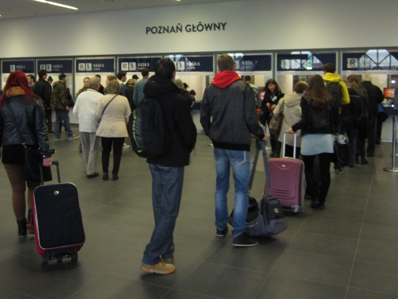 dworzec_kolejki_do_kas - Radio Merkury