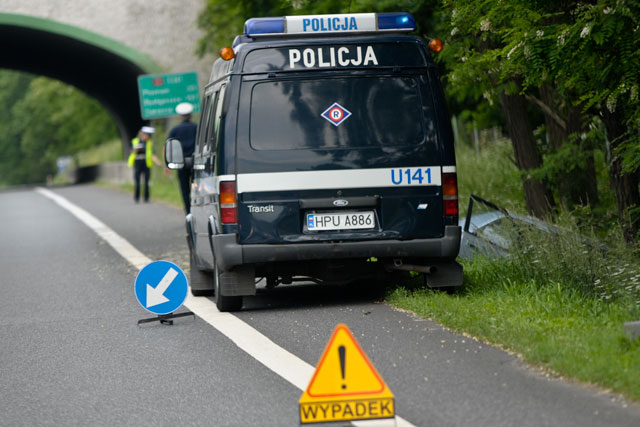 Policja i wypadek samochodowy - Przemek Modliński - Radio Merkury