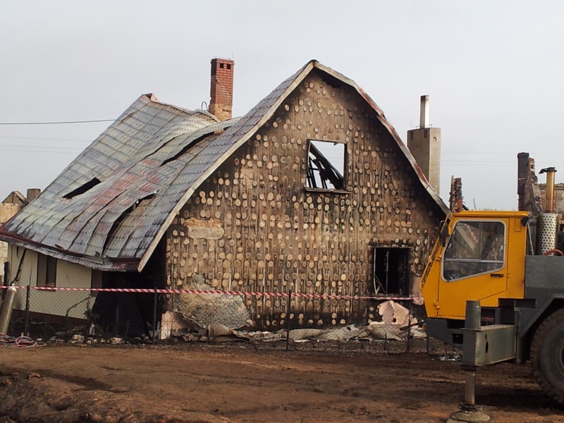 dziura po wybuchu gazu (5) - Jarosław Wardawy