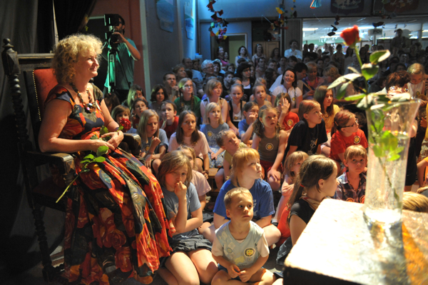 Order uśmiechu dla Elżbiety Drygas - TomFoto - Radio Merkury