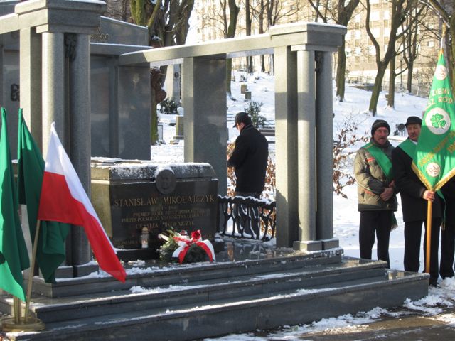 zaduszki mikołajczykowskie 2013 (4) - Magda Konieczna