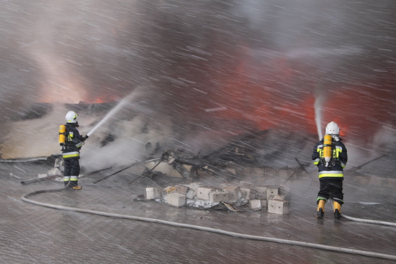 pozar w wysoczce 1 - Mł kpt Paweł Kamiński  - KPSP w Pile