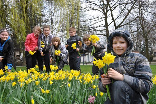 Kwiaty dla hospicjum 20100531 - Iwona Krzyżak