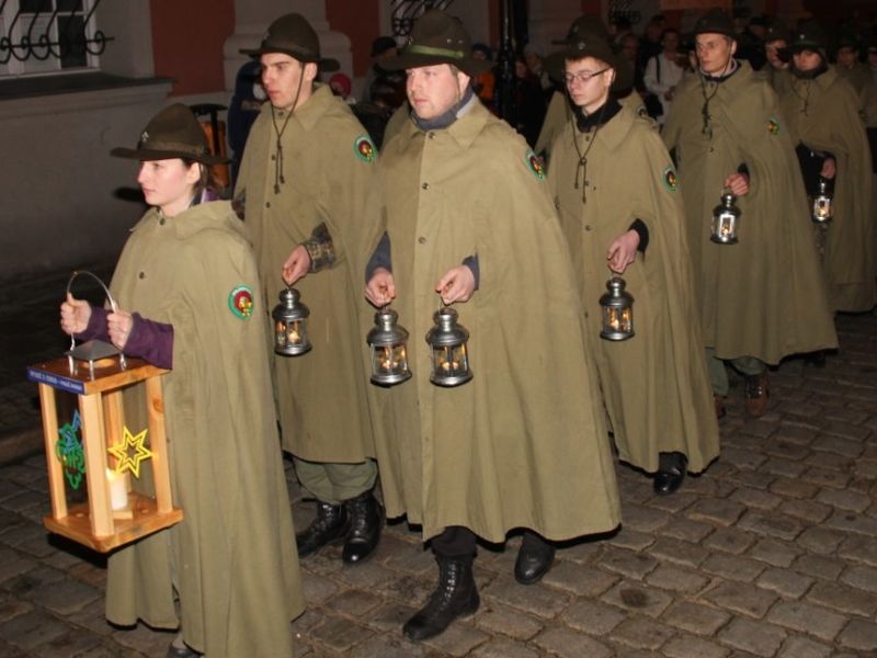 idzie swiatlo pokoju 2013 - Grzegorz Maciejewski