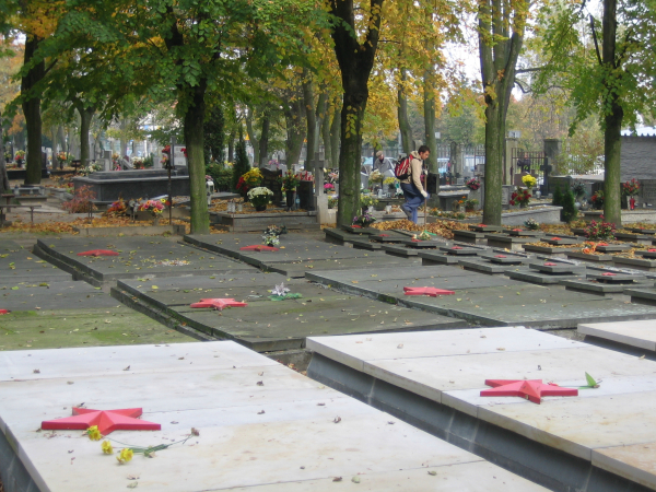 nagrobki żołnierzy radzieckich Gniezno4 - Rafał Muniak