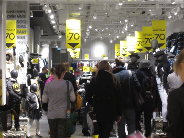 zimowa wyprzedaż  - Magdalena Konieczna