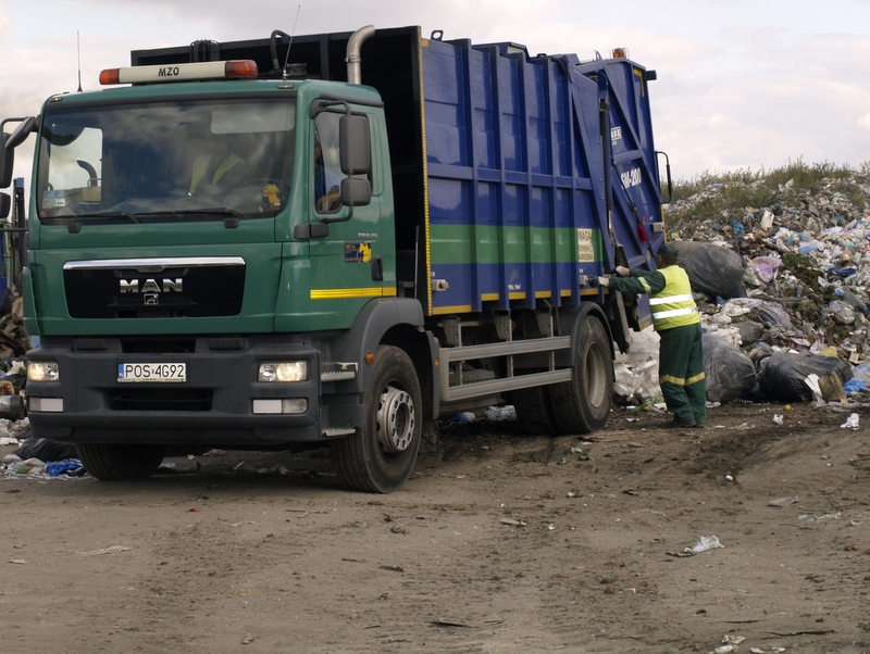 rzzo dotacja odpady - Jarosław Wardawy
