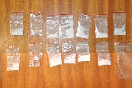 narkotyki woreczki z amfetamina - Policja/Konin