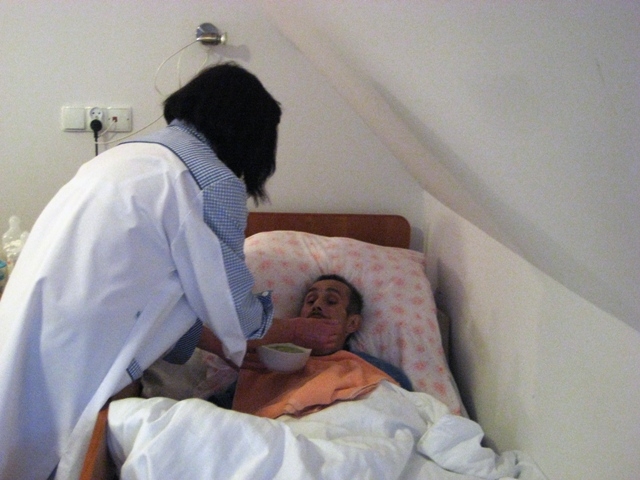 Janicki w szpitalu - Rafał Regulski