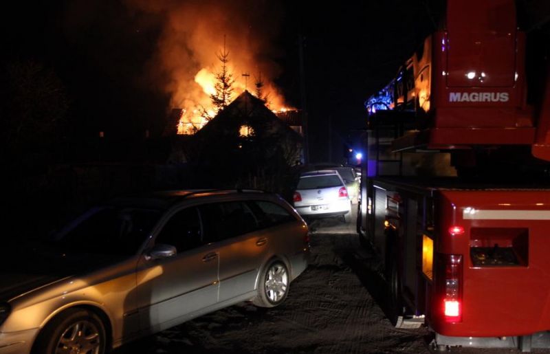 pozar domu w trzemesznie - zdjęcie ilustracyjne - OSP Trzemeszno