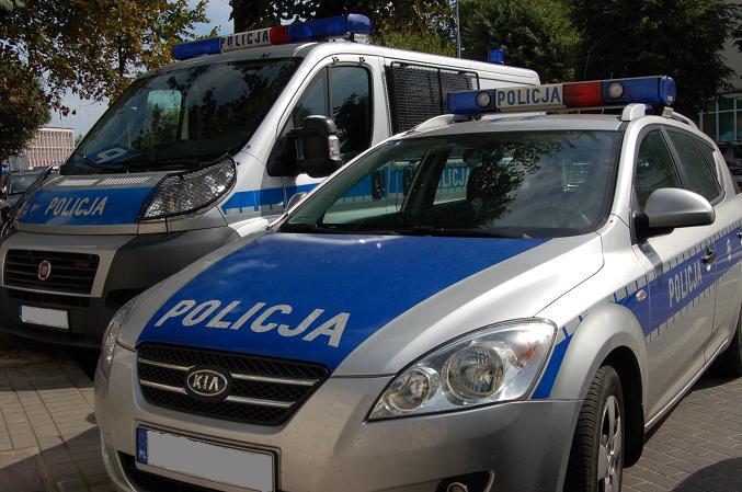 dwa radiowozy - KWP w Poznaniu