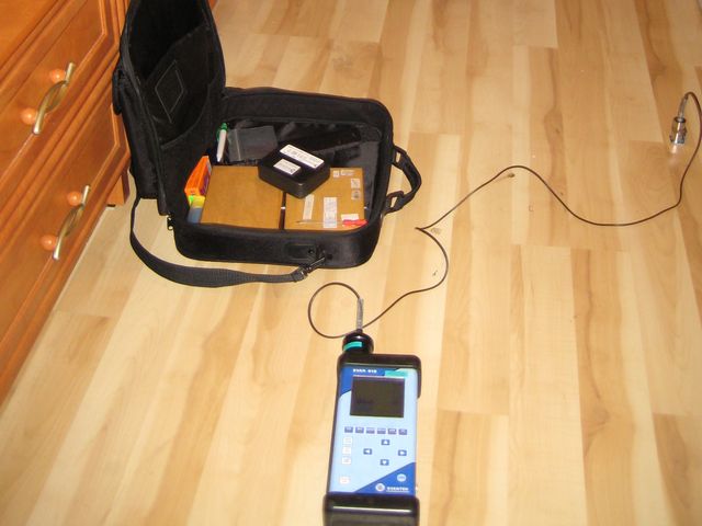 Sejsmograf - badanie drgań bloków - Adam Michalkiewicz