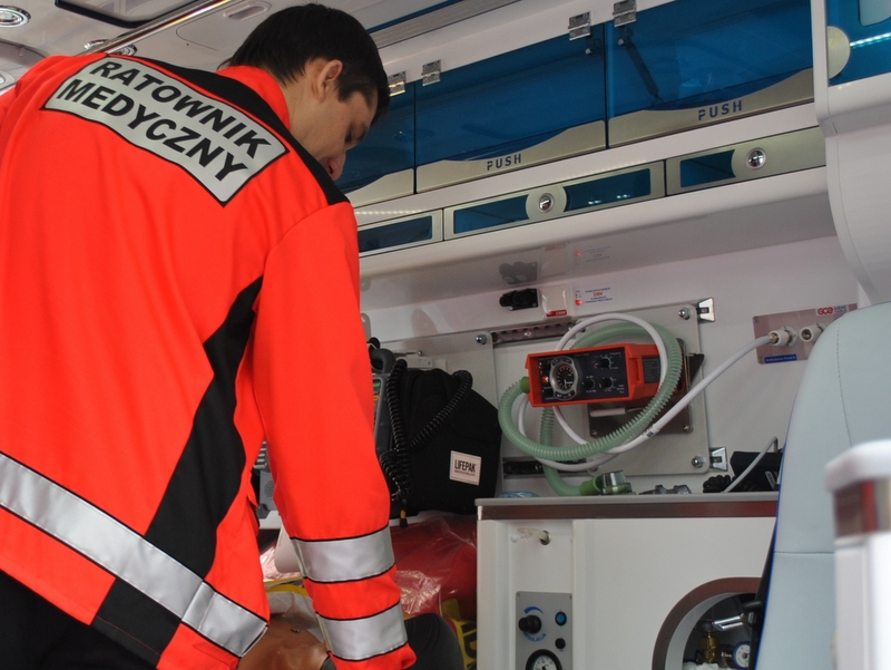 karetka pogotowia dla konina od tvn - Iwona Krzyżak