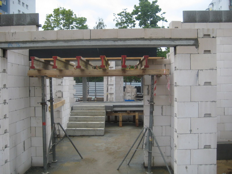 mieszkania dla aboslowentów (1) - Jacek Butlewski