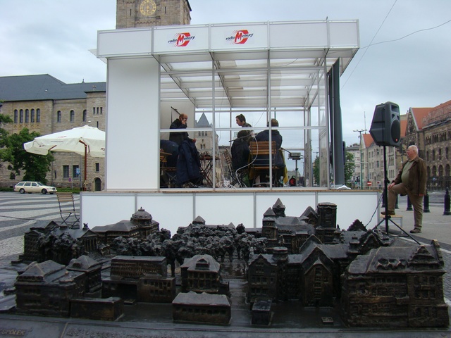 Piotr Niewiarowski jr