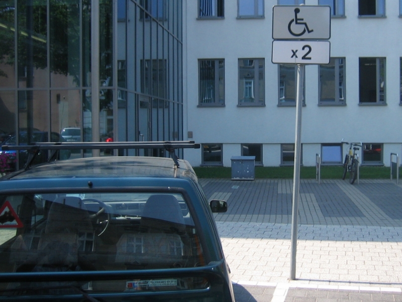miejsce parkingowe dla niepelnosprawnych1 - Rafał Muniak