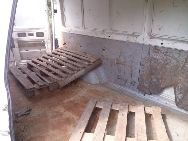 wypadek dostawczego (2) - Straż Pożarna Kalisz