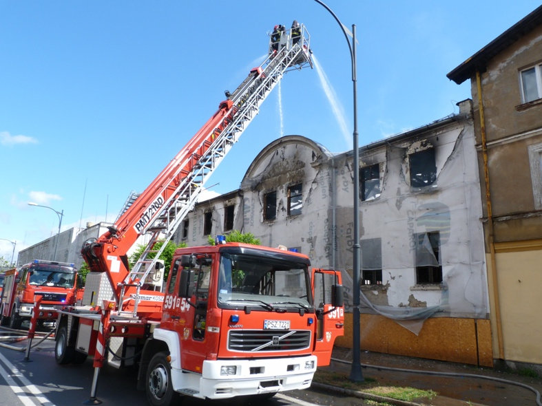 pozar w fabryce mebli - Straż Pożarna Szamotuły