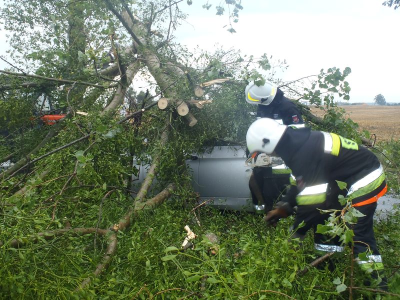 gluponie_wypadek2 - PSP Nowy Tomyśl