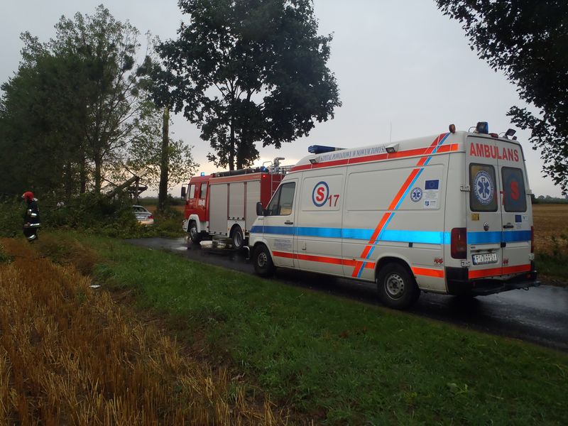 gluponie_wypadek1 - PSP Nowy Tomyśl