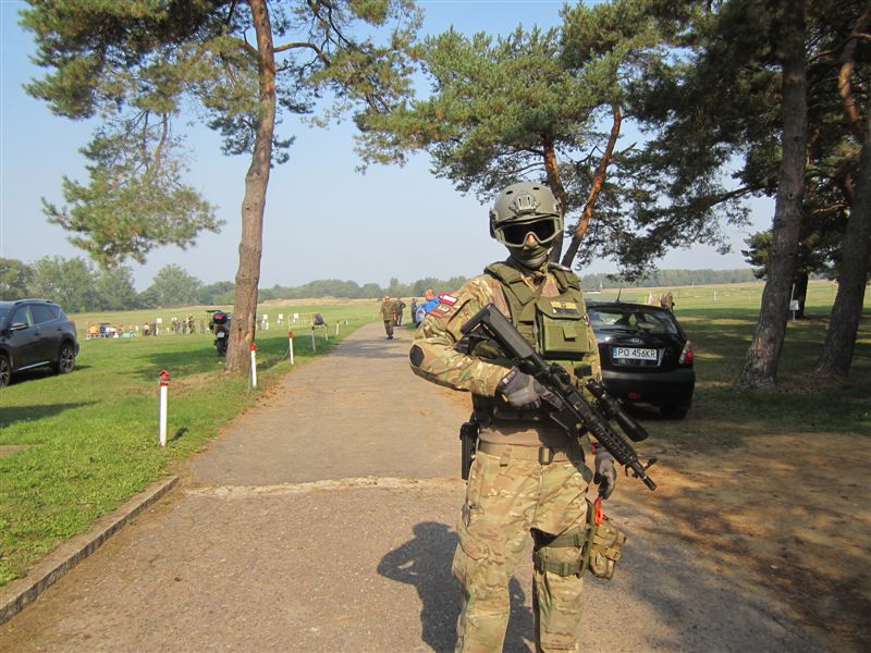 snajper biedrusko - Adam Michalkiewicz