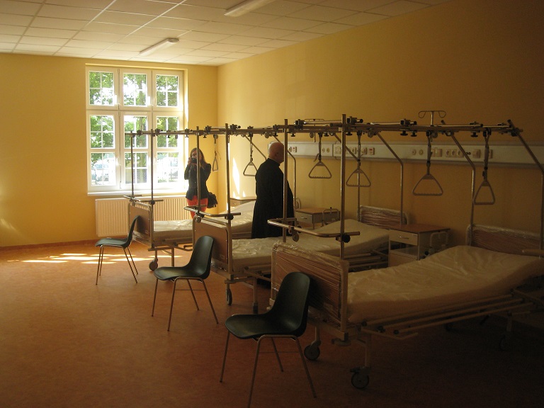 Nowe skrzydło szpitala w Środzie - Rafał Regulski