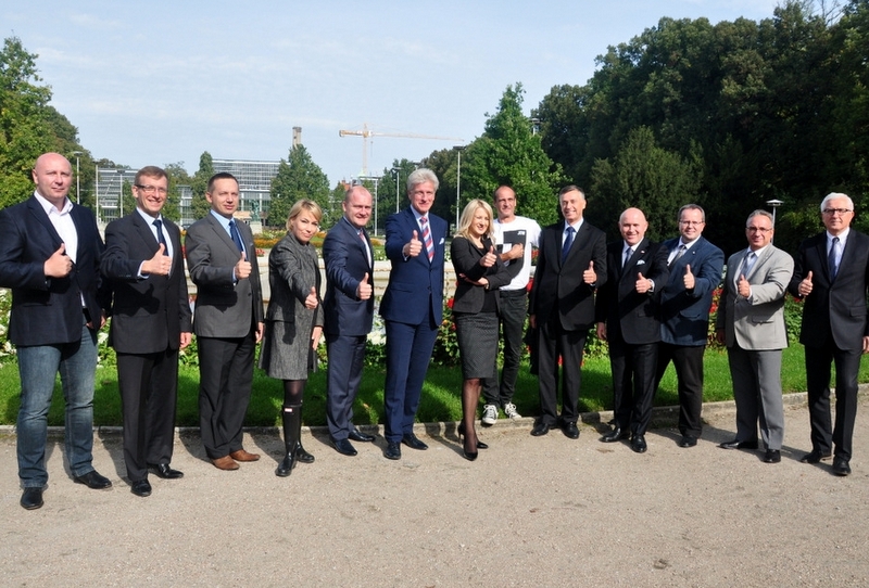 kandydaci grobelnego do sejmiku - mat. prasowe komitetu