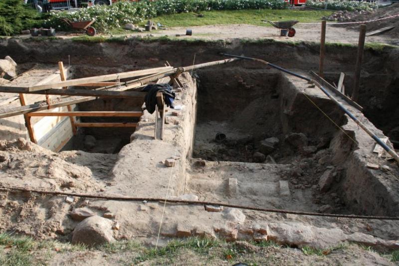 wykop archeologiczny ostrow tumski - Straż Pożarna/Poznań