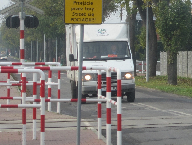 przejazd kolejowy niestrzeżony - Anna Skoczek